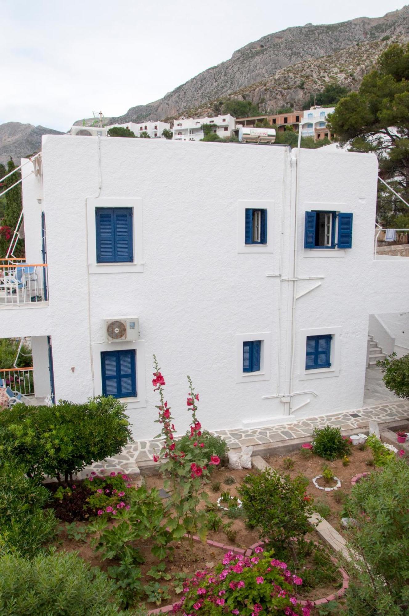 Tatsis Apartments Masouri Esterno foto