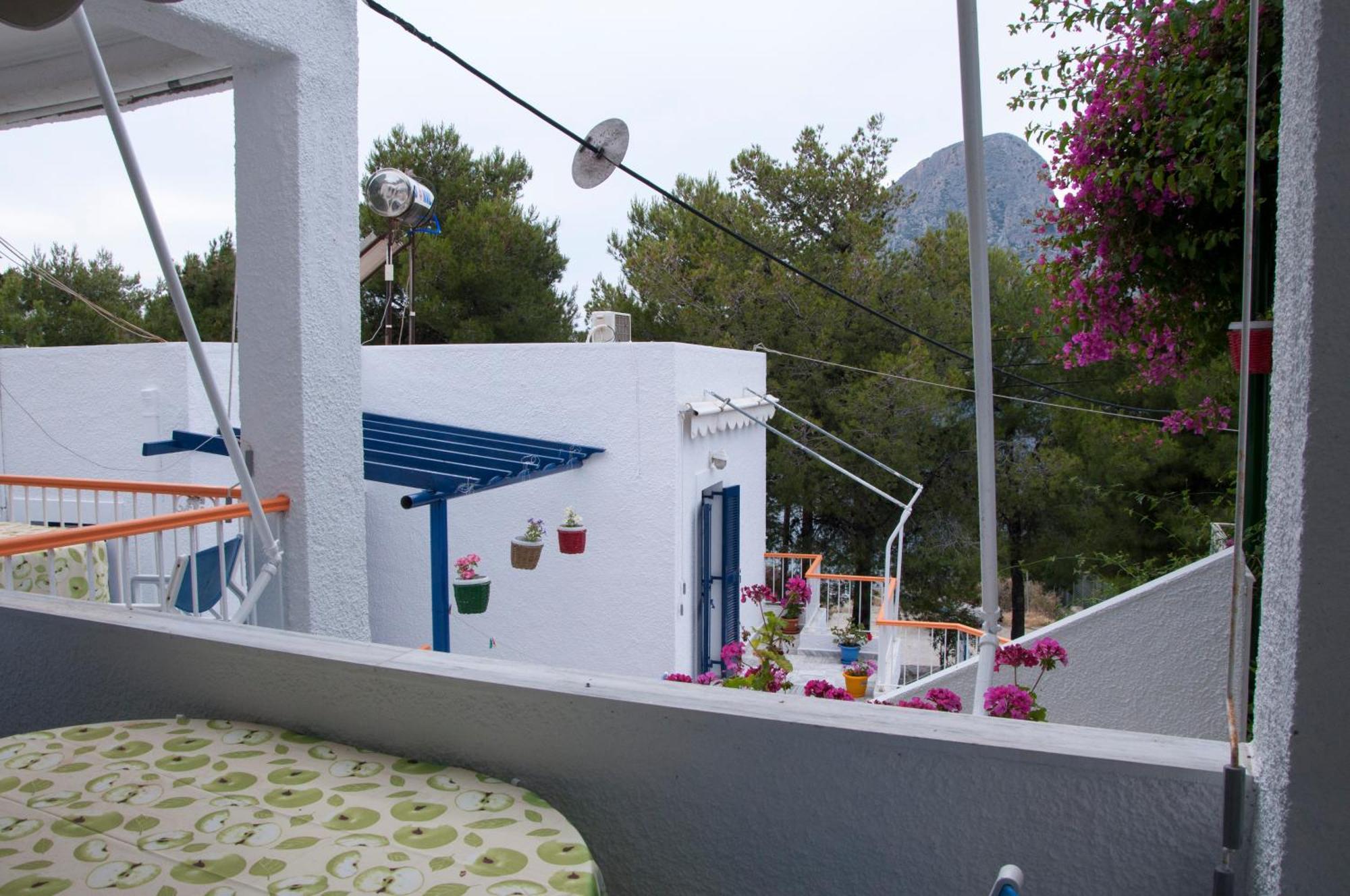 Tatsis Apartments Masouri Esterno foto