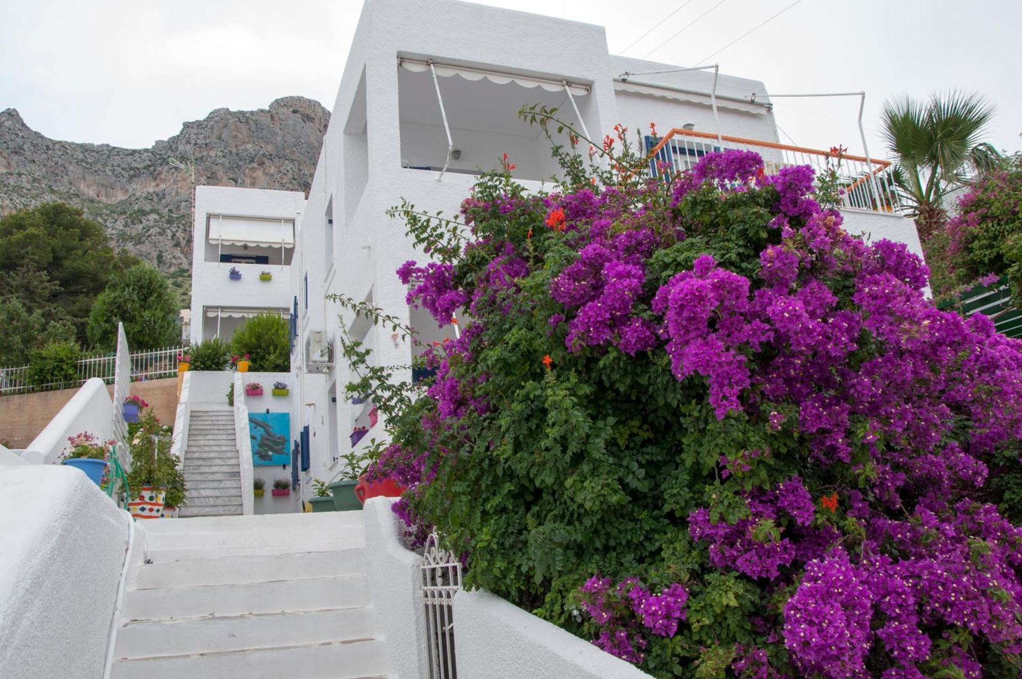Tatsis Apartments Masouri Esterno foto