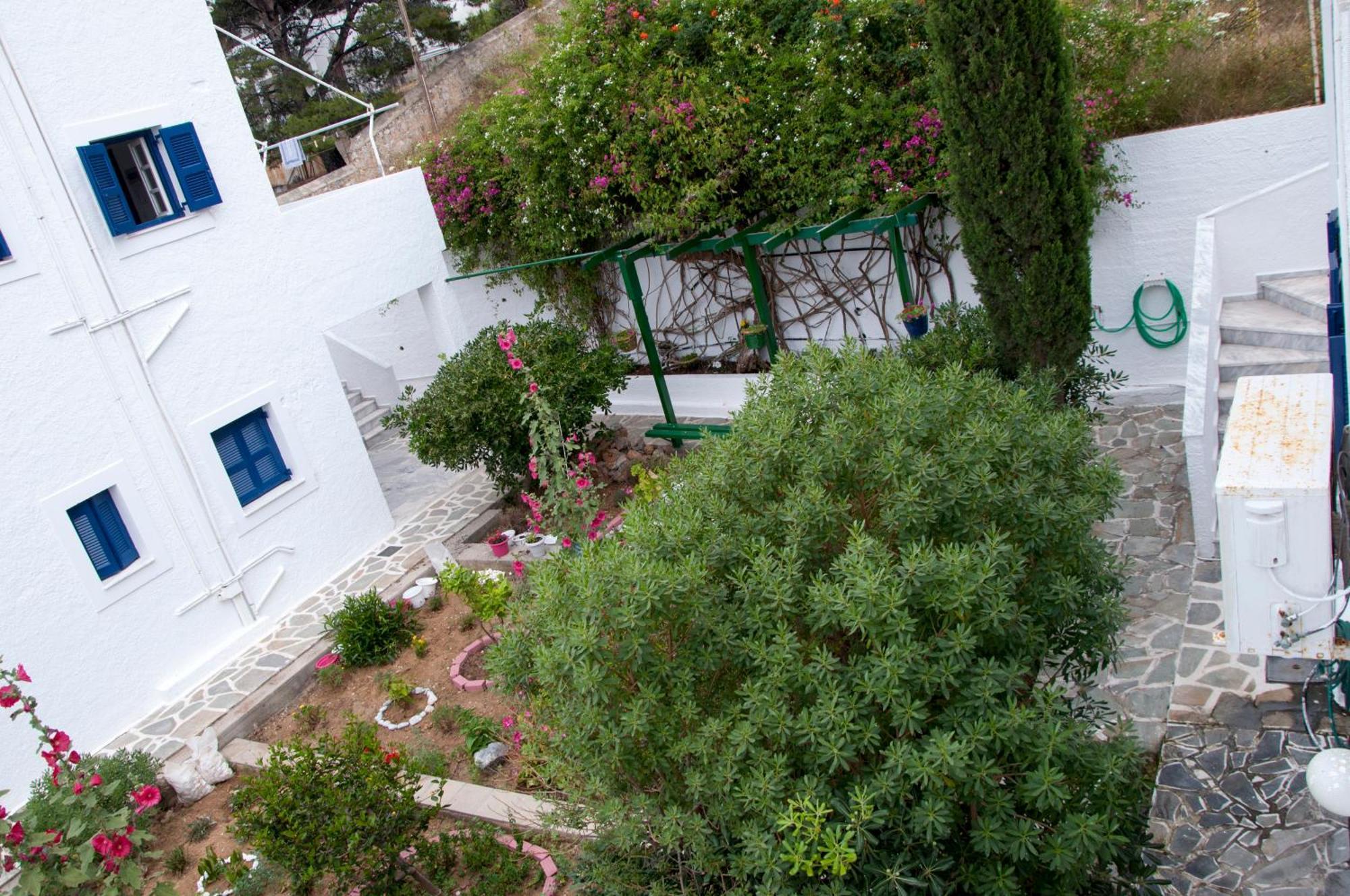 Tatsis Apartments Masouri Esterno foto