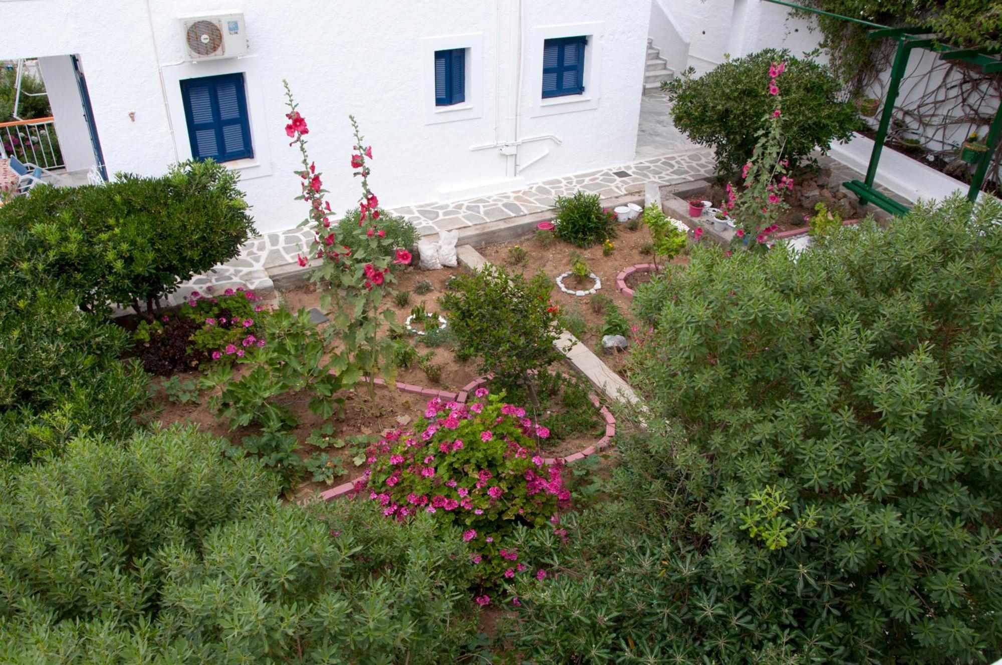 Tatsis Apartments Masouri Esterno foto
