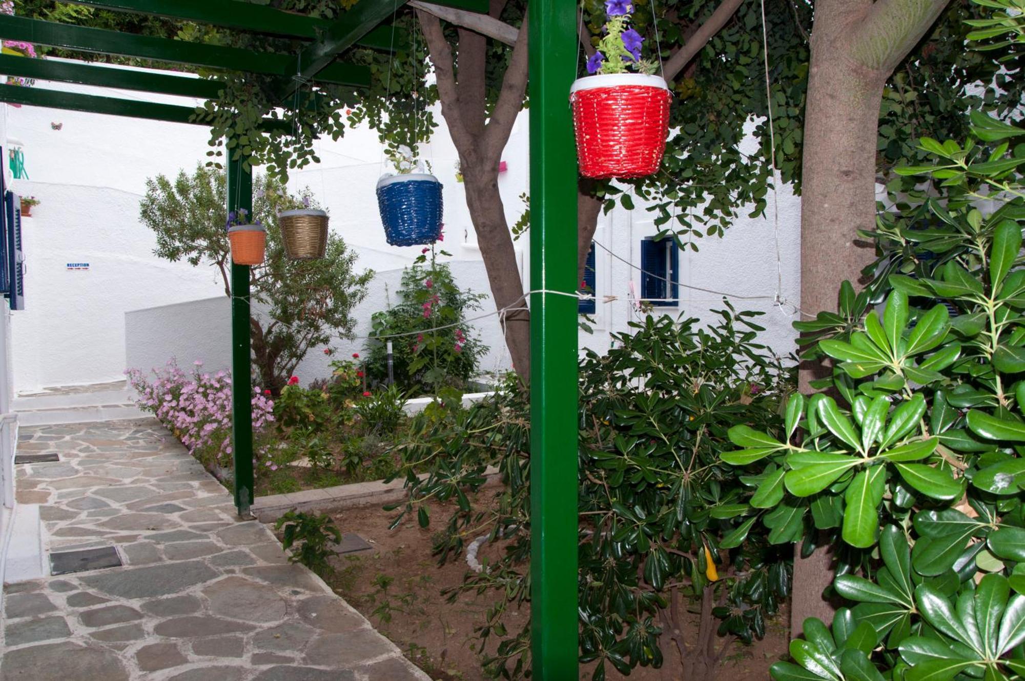 Tatsis Apartments Masouri Esterno foto