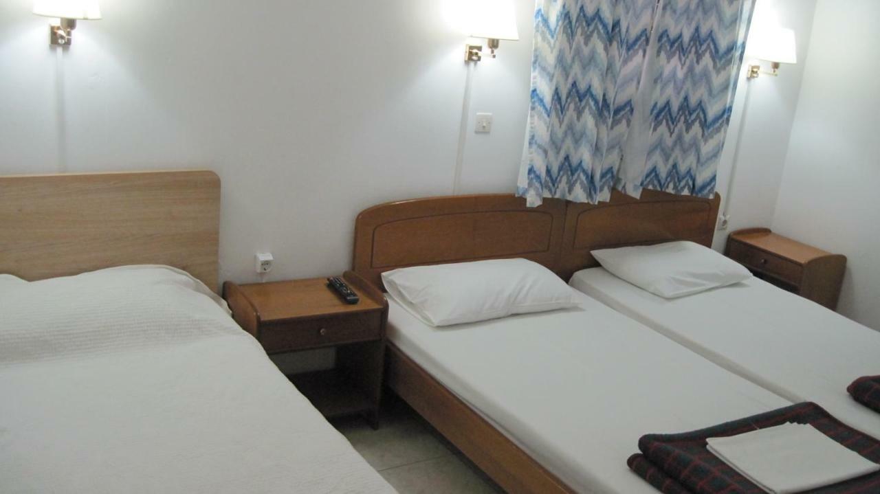 Tatsis Apartments Masouri Esterno foto