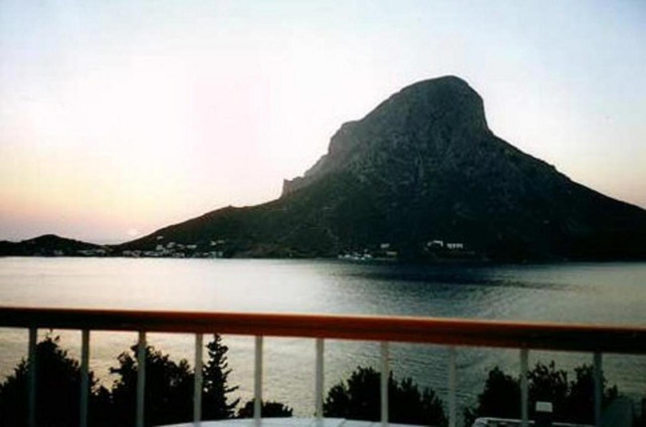 Tatsis Apartments Masouri Esterno foto
